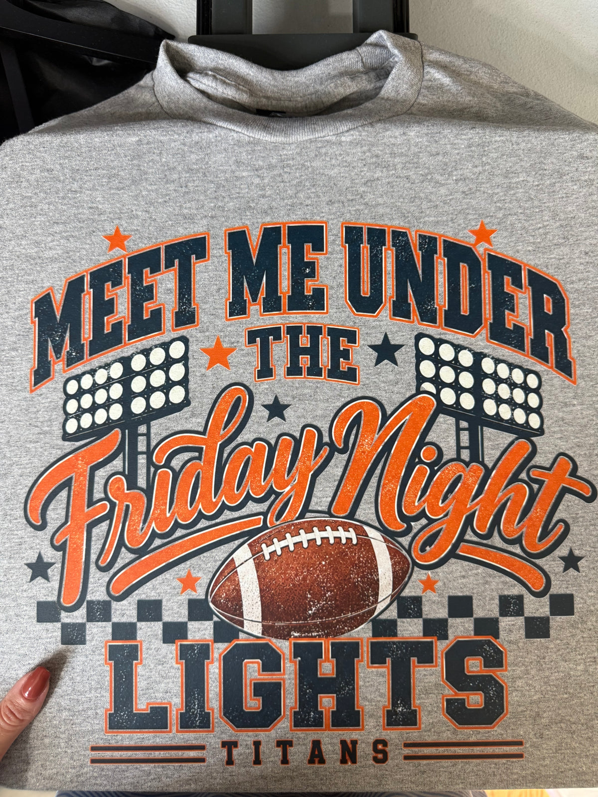 Meet me under the Friday night lights - Adult